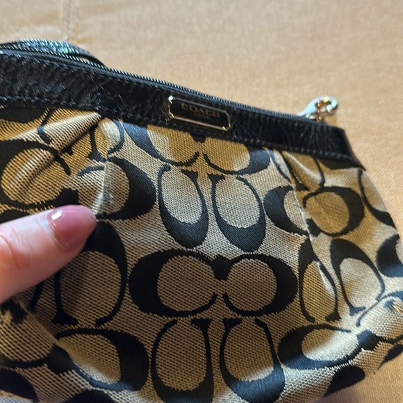 Black & Gray Coach Wristlet - Picture 9 of 9